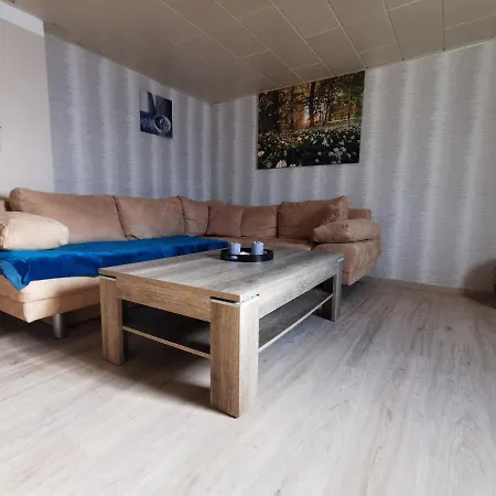 Apartment Tweet Tohuus *